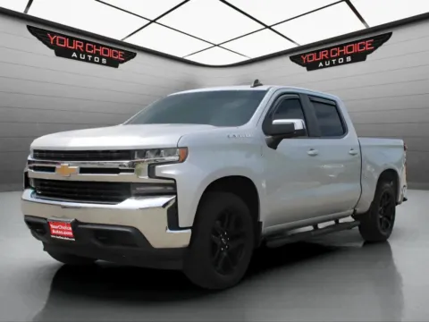 Silver 2019 Chevrolet Silverado 1500 LT for sale in Waukegan, IL