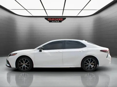 Photos of 2022 Toyota Camry SE 4dr Sedan for sale in Waukegan, IL at Your Choice Autos - Waukegan