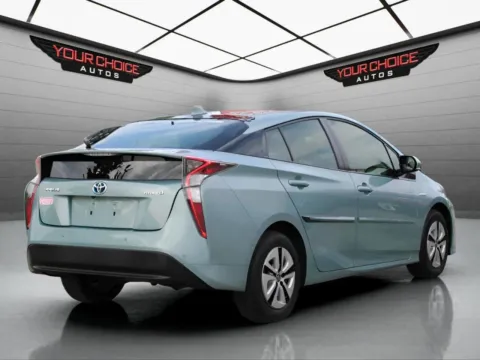 More photos of 2017 Toyota Prius Two 4dr Hatchback at Your Choice Autos - Waukegan, IL