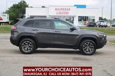 More photos of 2020 Jeep Cherokee Trailhawk at Your Choice Autos - Waukegan, IL