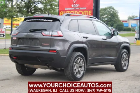 More photos of 2020 Jeep Cherokee Trailhawk at Your Choice Autos - Waukegan, IL