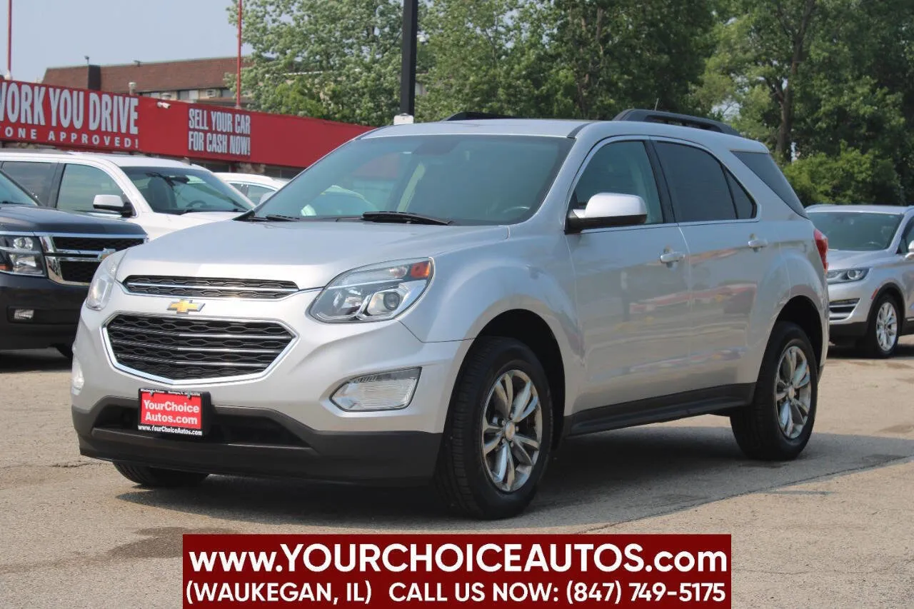 Silver 2017 Chevrolet Equinox LT for sale in Waukegan, IL