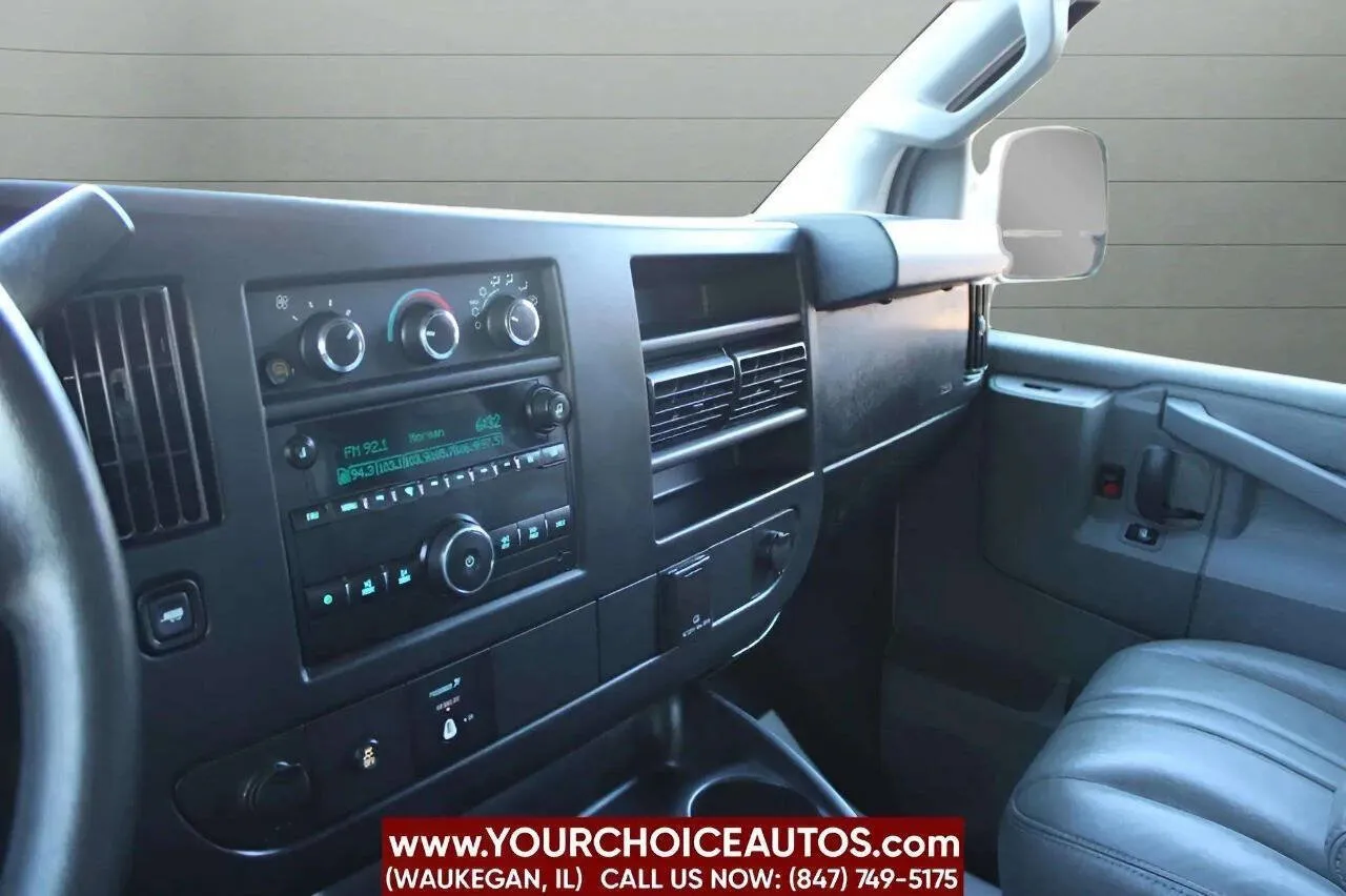 2016 GMC Savana Cargo Work Van - Photo 13