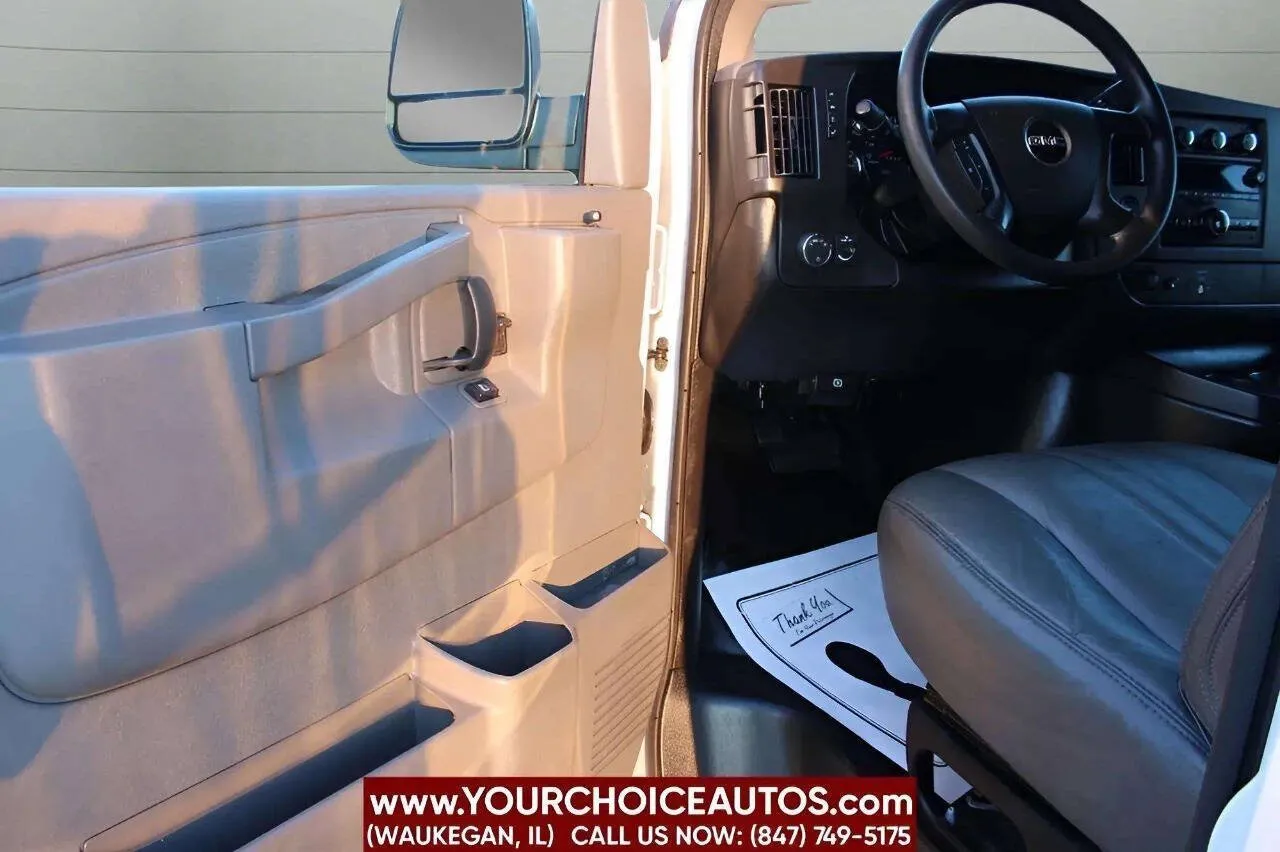 2016 GMC Savana Cargo Work Van - Photo 21
