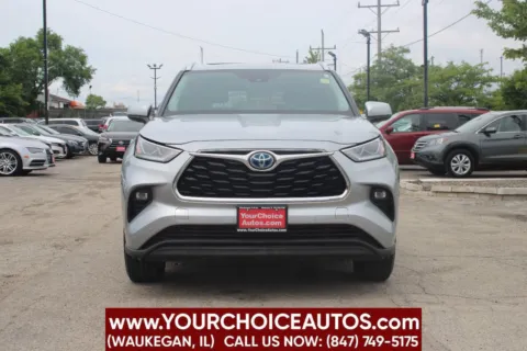 Photos of 2021 Toyota Highlander Limited 4dr SUV for sale in Waukegan, IL at Your Choice Autos - Waukegan