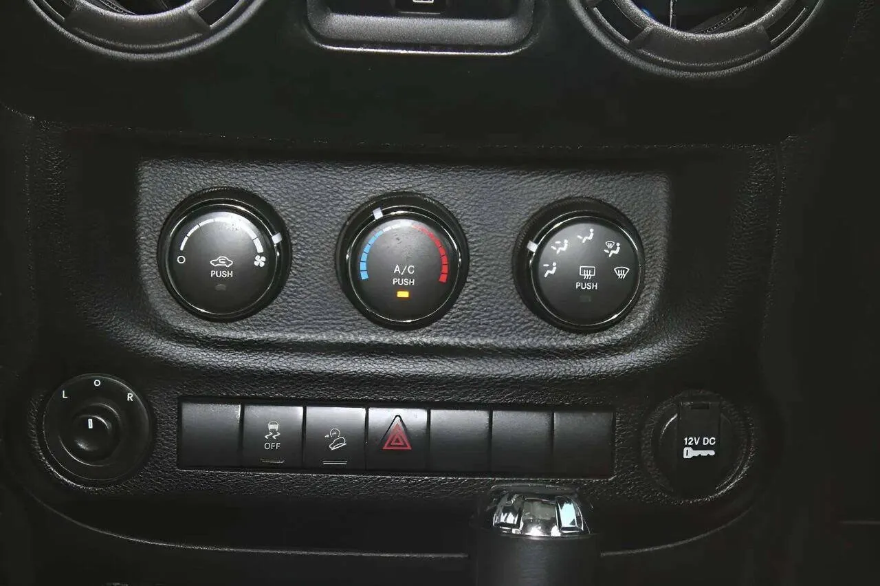 2017 Jeep Wrangler Unlimited Sport S - Photo 26
