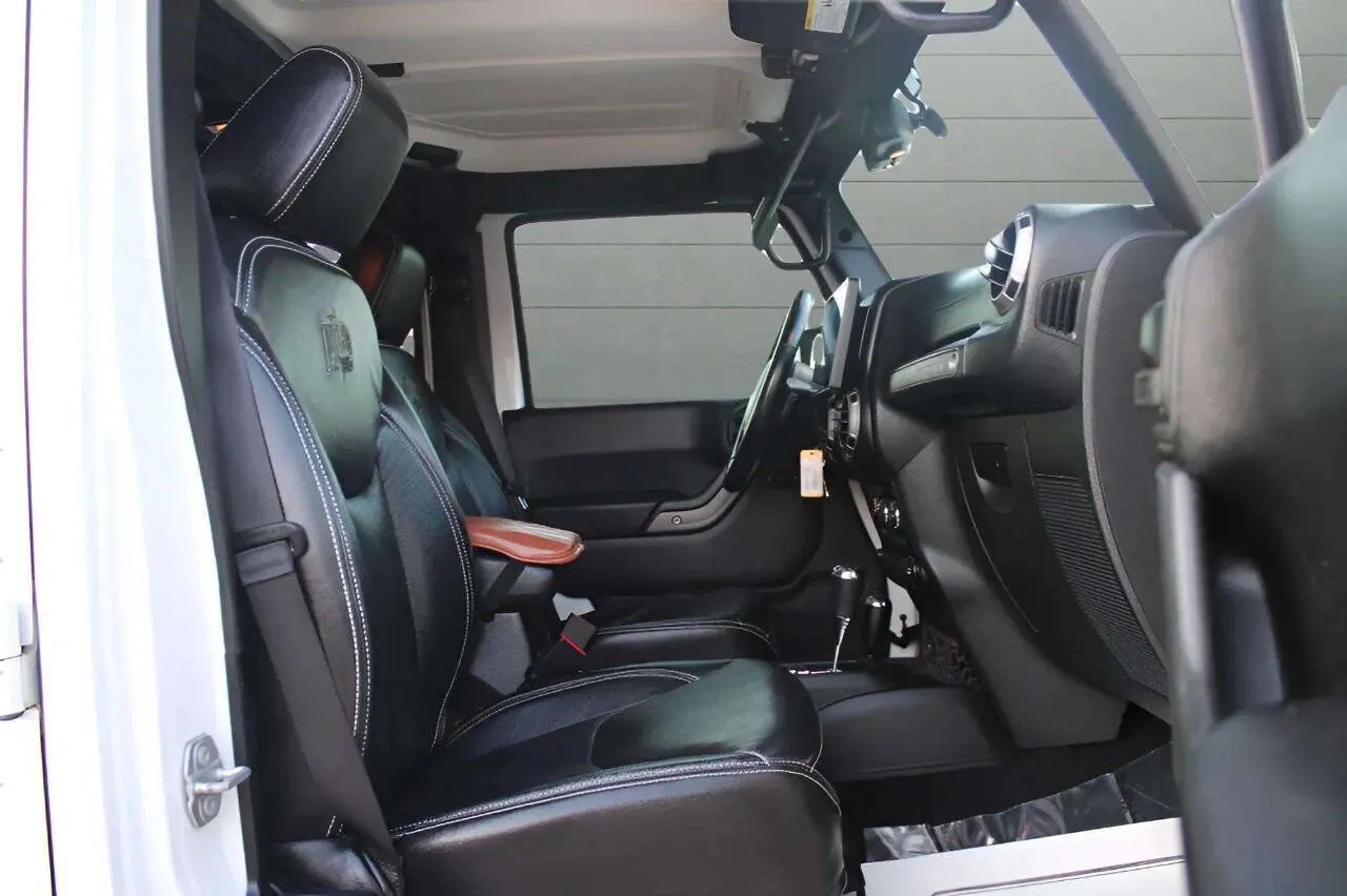 2017 Jeep Wrangler Unlimited Sport S - Photo 13