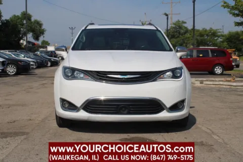 Photos of 2018 Chrysler Pacifica Hybrid Limited for sale in Waukegan, IL at Your Choice Autos - Waukegan