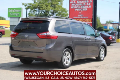 More photos of 2016 Toyota Sienna LE 8 Passenger 4dr Mini Van at Your Choice Autos - Waukegan, IL