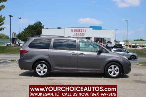 More photos of 2015 Toyota Sienna LE 7 Passenger Auto Access Seat 4dr Mini Van at Your Choice Autos - Waukegan, IL