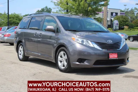 Another view of 2015 Toyota Sienna LE 7 Passenger Auto Access Seat 4dr Mini Van for sale in Waukegan, IL at Your Choice Autos - Waukegan