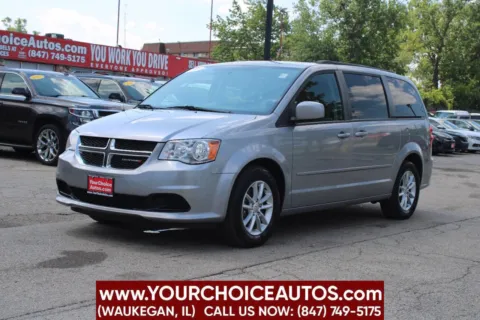 Silver 2015 Dodge Grand Caravan SXT for sale in Waukegan, IL