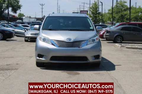 Photos of 2017 Toyota Sienna LE 7 Passenger Auto Access Seat 4dr Mini Van for sale in Waukegan, IL at Your Choice Autos - Waukegan