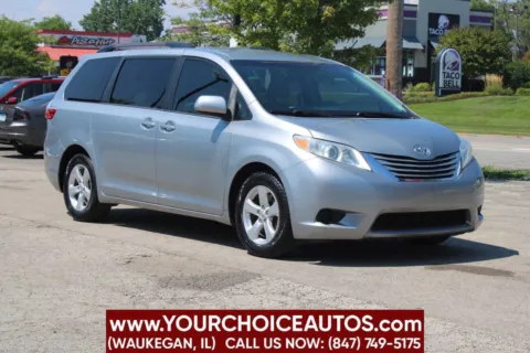 Another view of 2017 Toyota Sienna LE 7 Passenger Auto Access Seat 4dr Mini Van for sale in Waukegan, IL at Your Choice Autos - Waukegan