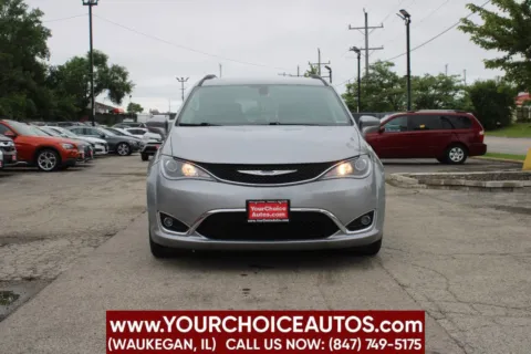 Photos of 2017 Chrysler Pacifica Touring-L for sale in Waukegan, IL at Your Choice Autos - Waukegan