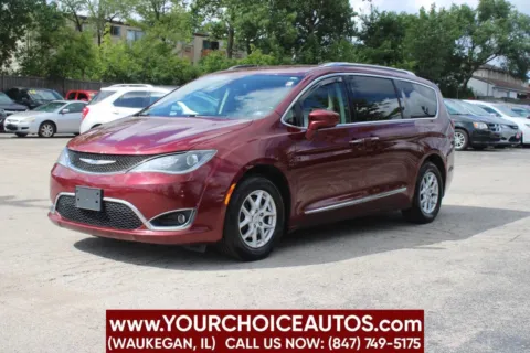 Red 2020 Chrysler Pacifica Touring L for sale in Waukegan, IL