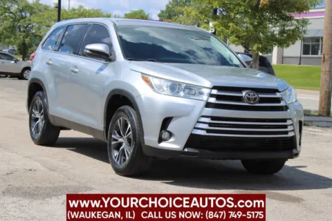 Another view of 2019 Toyota Highlander LE 4dr SUV (3.5L V6) for sale in Waukegan, IL at Your Choice Autos - Waukegan