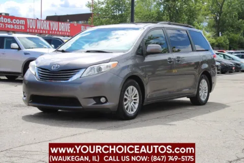 Gray 2011 Toyota Sienna XLE 8 Passenger 4dr Mini Van for sale in Waukegan, IL