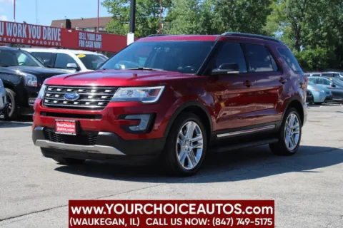 Red 2017 Ford Explorer XLT for sale in Waukegan, IL