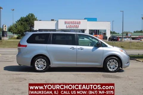 More photos of 2013 Toyota Sienna XLE 8 Passenger 4dr Mini Van at Your Choice Autos - Waukegan, IL