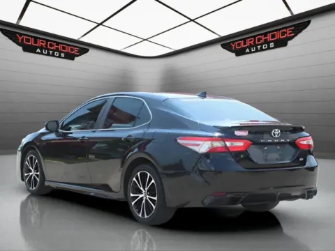 Photos of 2019 Toyota Camry SE 4dr Sedan for sale in Waukegan, IL at Your Choice Autos - Waukegan