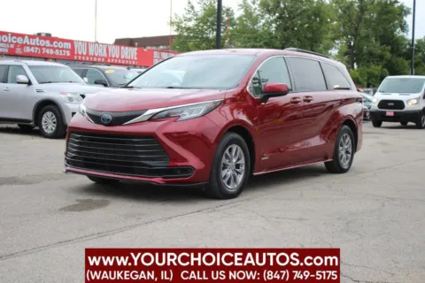 Red 2021 Toyota Sienna LE for sale in Waukegan, IL