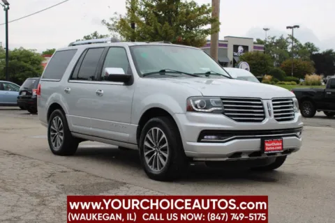 Another view of 2015 Lincoln Navigator Base 4x4 4dr SUV for sale in Waukegan, IL at Your Choice Autos - Waukegan