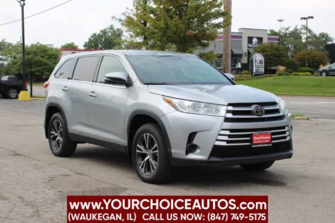 Another view of 2019 Toyota Highlander LE AWD 4dr SUV for sale in Waukegan, IL at Your Choice Autos - Waukegan