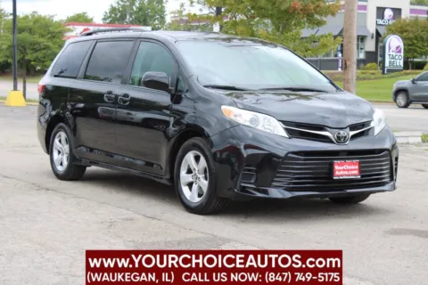 Another view of 2018 Toyota Sienna LE 8 Passenger 4dr Mini Van for sale in Waukegan, IL at Your Choice Autos - Waukegan