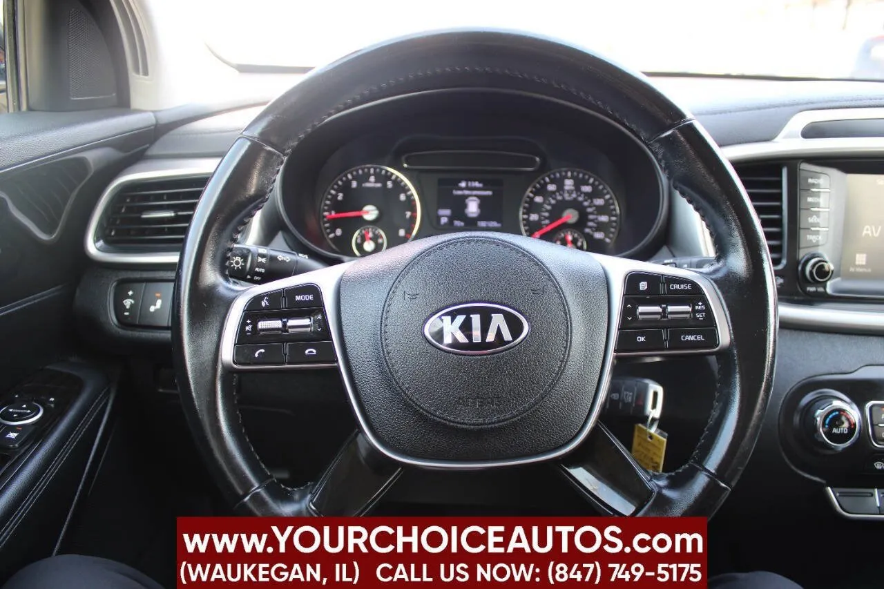 2020 Kia Sorento LX - Photo 23