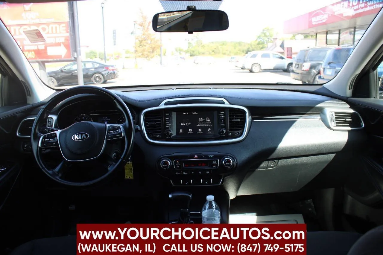 2020 Kia Sorento LX - Photo 19