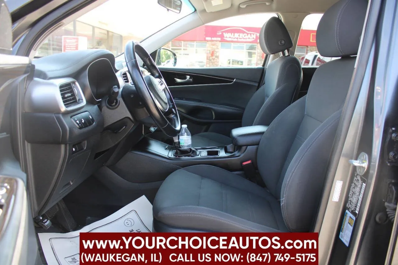 2020 Kia Sorento LX - Photo 13