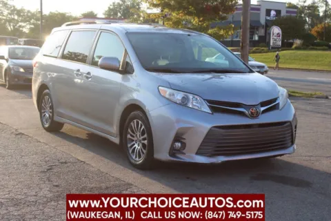 Another view of 2018 Toyota Sienna Limited 7 Passenger 4dr Mini Van for sale in Waukegan, IL at Your Choice Autos - Waukegan