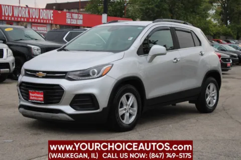 Silver 2018 Chevrolet Trax LT for sale in Waukegan, IL