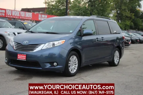 Blue 2015 Toyota Sienna Limited 7 Passenger 4dr Mini Van for sale in Waukegan, IL