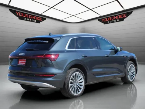 More photos of 2019 Audi e-tron Prestige at Your Choice Autos - Waukegan, IL