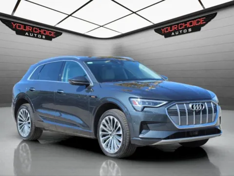 Another view of 2019 Audi e-tron Prestige for sale in Waukegan, IL at Your Choice Autos - Waukegan