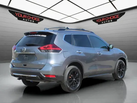 More photos of 2017 Nissan Rogue SV at Your Choice Autos - Waukegan, IL