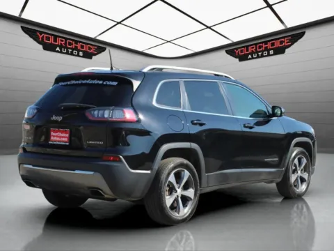 More photos of 2019 Jeep Cherokee Limited at Your Choice Autos - Waukegan, IL