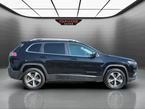 More photos of 2019 Jeep Cherokee Limited at Your Choice Autos - Waukegan, IL