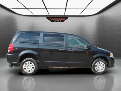 More photos of 2019 Dodge Grand Caravan SE at Your Choice Autos - Waukegan, IL