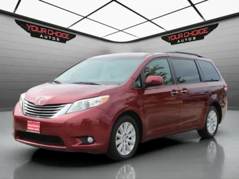 Red 2014 Toyota Sienna XLE 7 Passenger AWD 4dr Mini Van for sale in Waukegan, IL