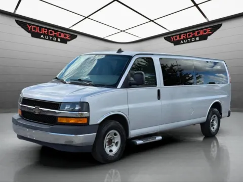 Silver 2017 Chevrolet Express Passenger LT for sale in Waukegan, IL