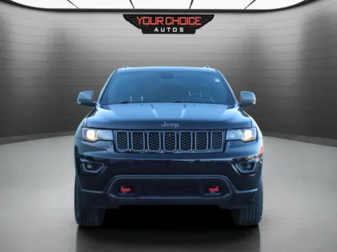 Photos of 2017 Jeep Grand Cherokee Trailhawk for sale in Waukegan, IL at Your Choice Autos - Waukegan