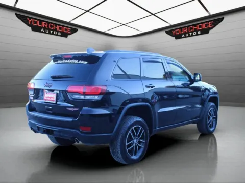 More photos of 2017 Jeep Grand Cherokee Trailhawk at Your Choice Autos - Waukegan, IL