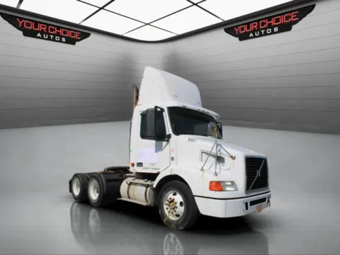 White 2007 Volvo VNM 6X4 2dr Conventional New Generation for sale in Waukegan, IL
