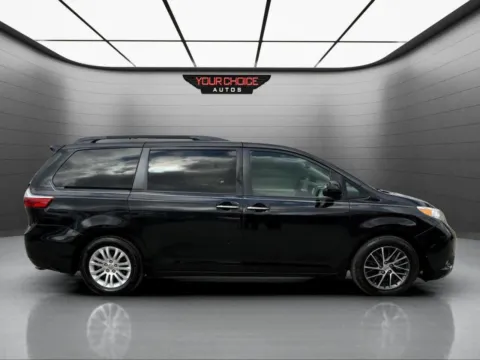 More photos of 2016 Toyota Sienna XLE 8 Passenger 4dr Mini Van at Your Choice Autos - Waukegan, IL
