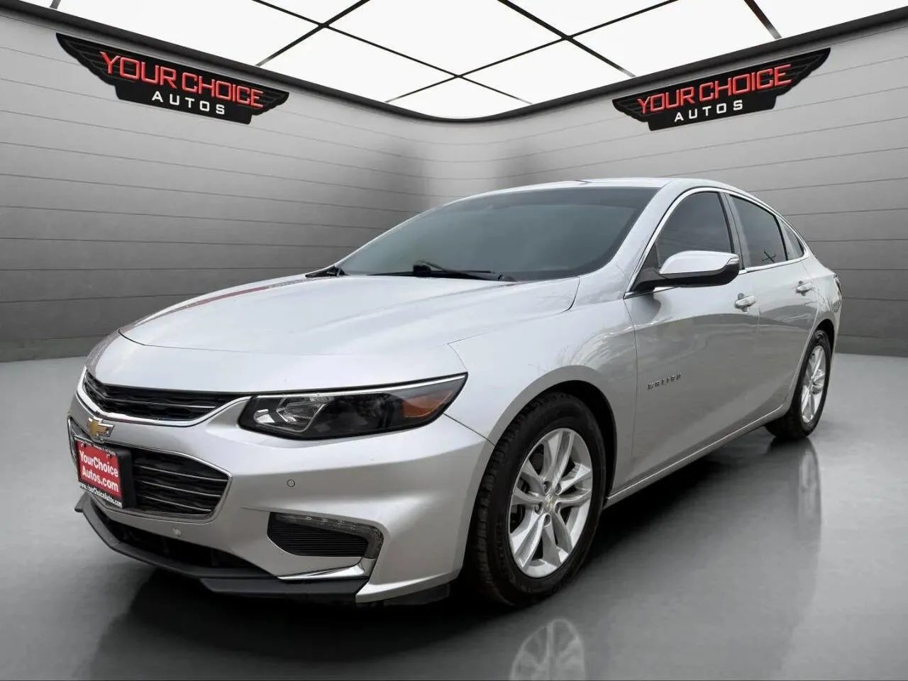 Silver 2016 Chevrolet Malibu LT for sale in Waukegan, IL