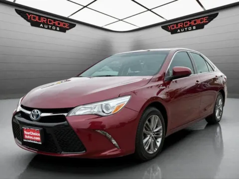 Photos of 2016 Toyota Camry Hybrid SE 4dr Sedan for sale in Waukegan, IL at Your Choice Autos - Waukegan