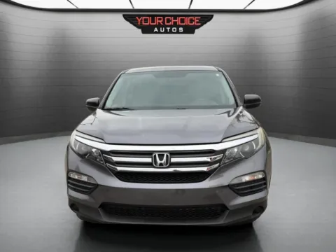 Photos of 2017 Honda Pilot LX for sale in Waukegan, IL at Your Choice Autos - Waukegan